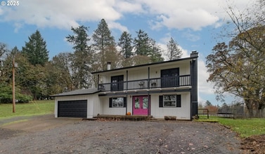 Building Photo - 3bedroom 2bath House