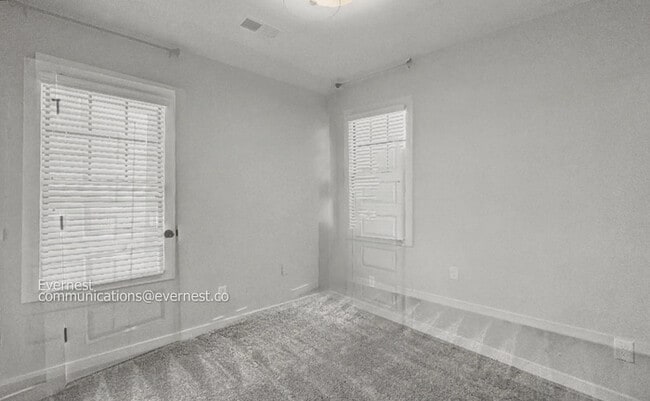 Building Photo - 1022 Windsor Dr