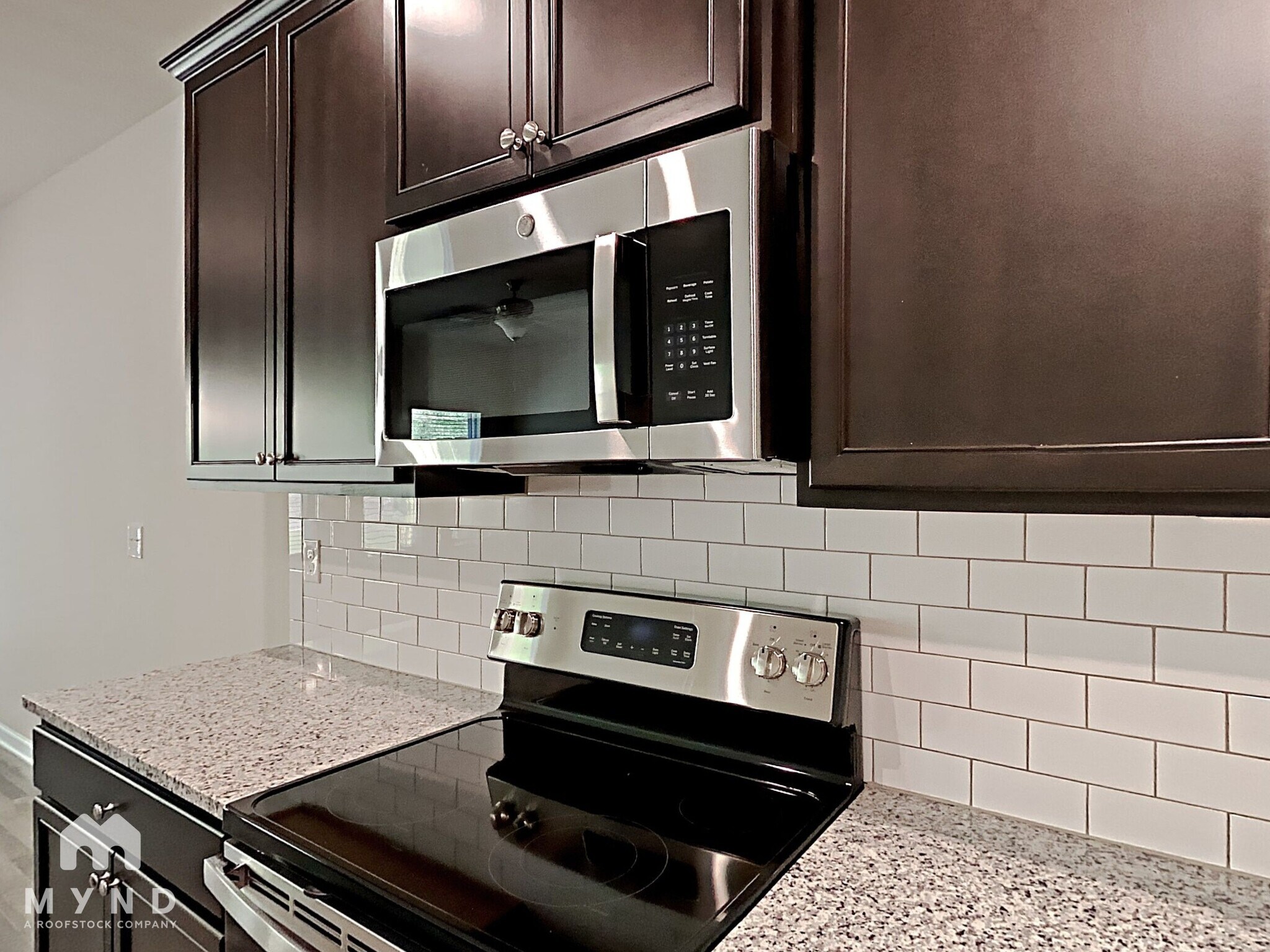 Building Photo - 4940 Lower Elm St