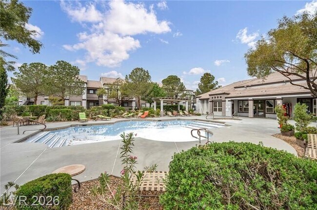 Building Photo - 7255 W Sunset Rd