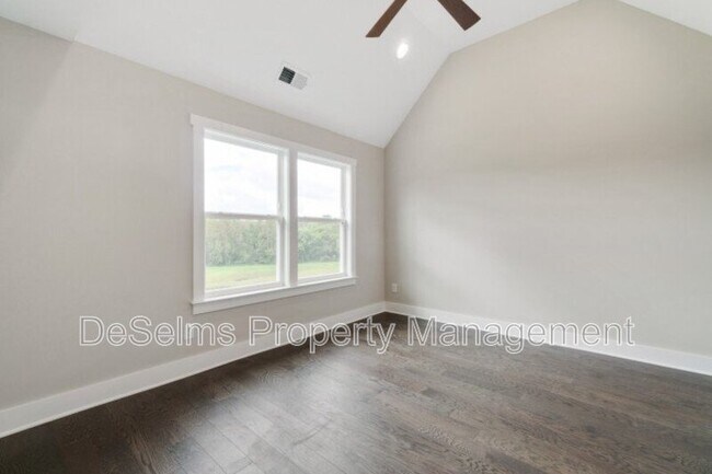 Building Photo - 759 Mill Creek Meadow Dr