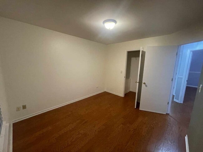 Building Photo - 76 Canterbury Trail