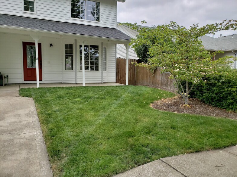 Front of house - 770 Hyacinth St