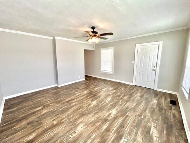 Building Photo - 3512 SW Triana Blvd