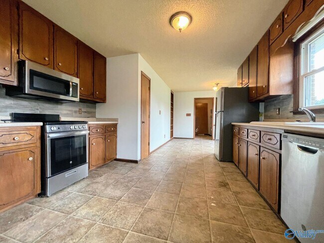 Building Photo - 112 Hazelwood Dr