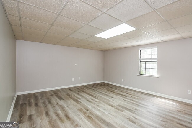 Building Photo - 2721 Candler Ln