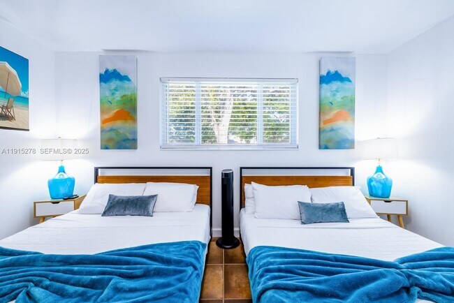 Building Photo - 312 N Luna Ct