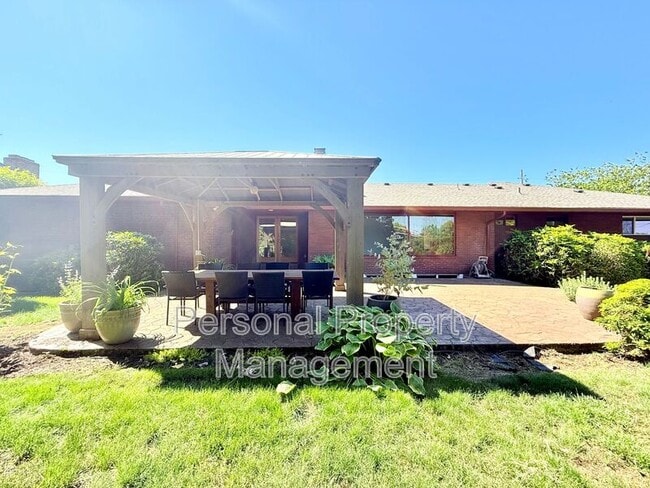 Building Photo - 1308 NW 50th St