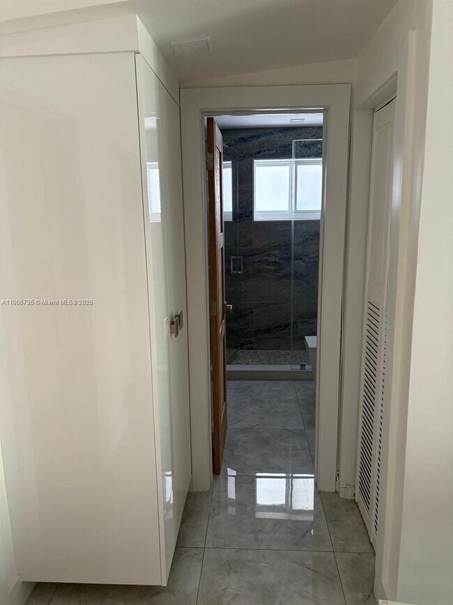 Building Photo - 13847 Jackson St