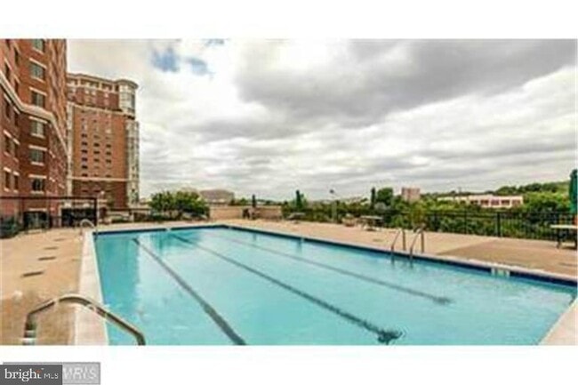 Building Photo - 2181 Jamieson Ave