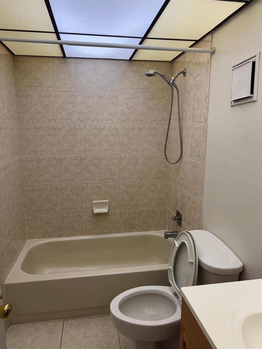 Building Photo - 3141 NW 47th Ter