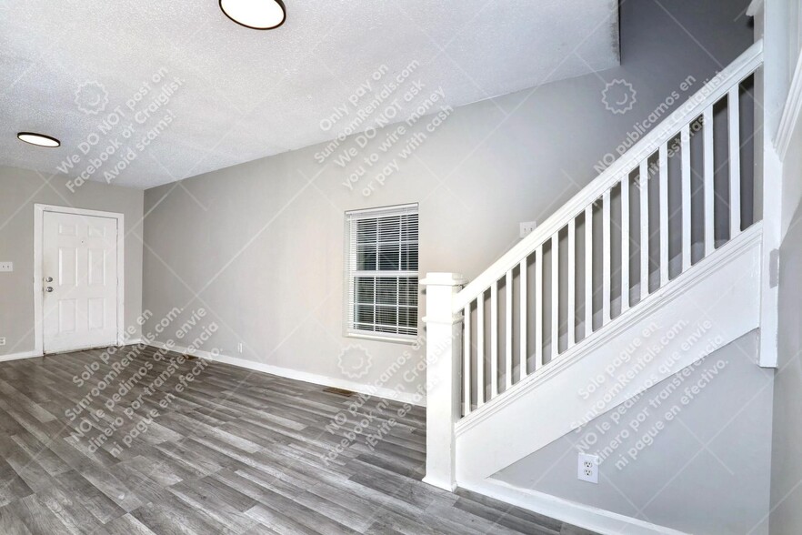 Building Photo - 414 N Temple Ave