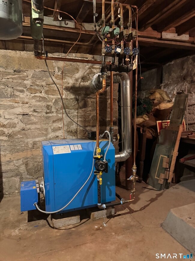 Building Photo - 30 Hopyard Rd