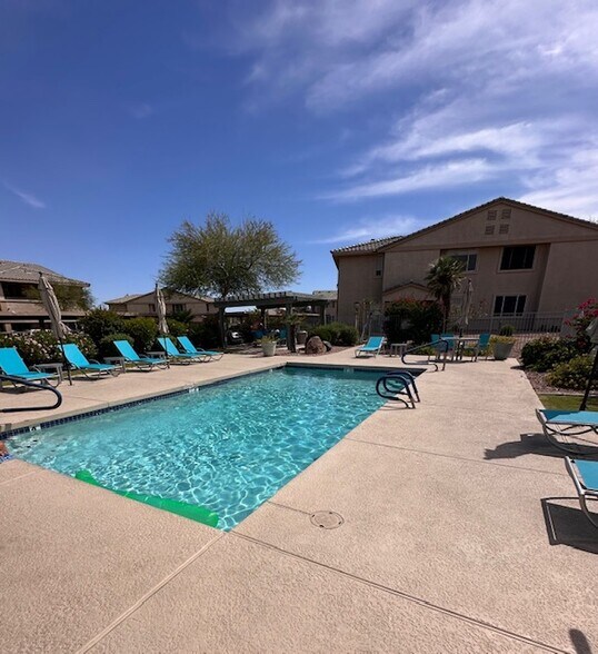 Building Photo - 16013 S Desert Foothills Pky