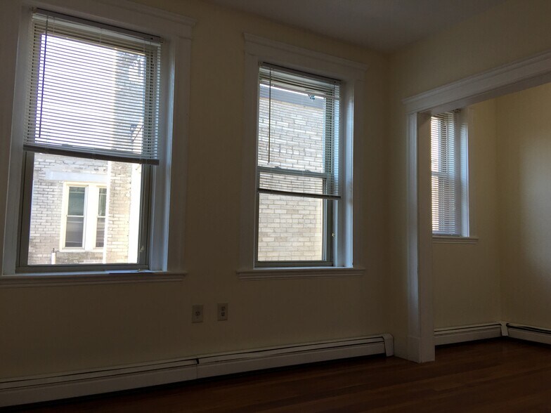 Building Photo - 1673 Commonwealth Ave