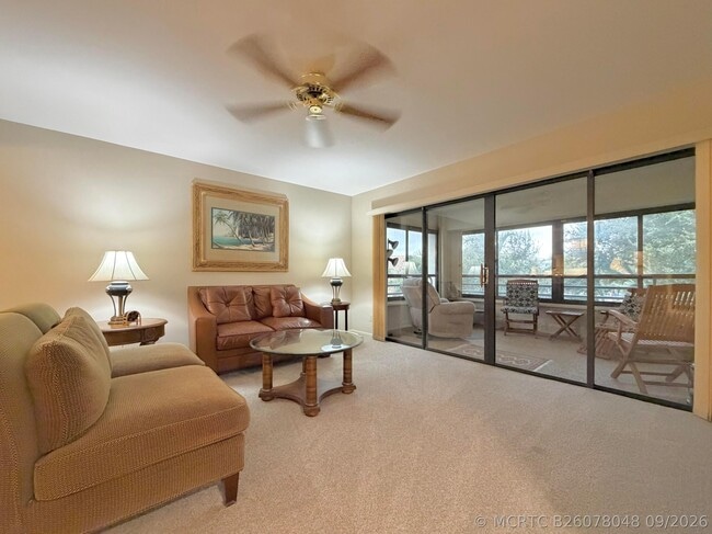 Building Photo - 337 Oak Harbour Dr