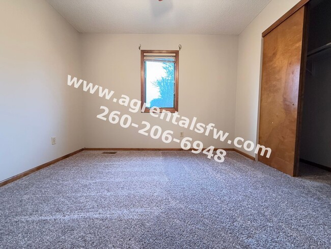 Building Photo - 3 Bedroom House -  $300 off the first mont...