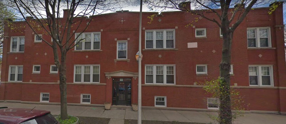 Front of Building - 3139 W School St