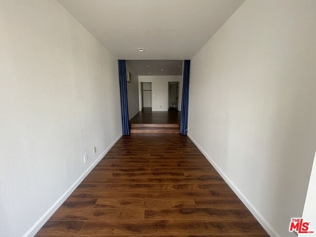 Building Photo - 1338 N Sierra Bonita Ave