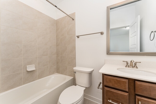 Building Photo - Cornerstone Townes