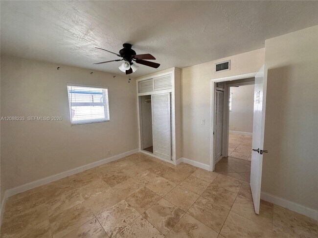 Building Photo - 7050 SW 5th Ct