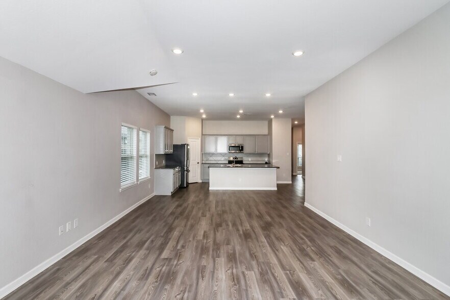 Building Photo - 24207 Palomino Sage Trl