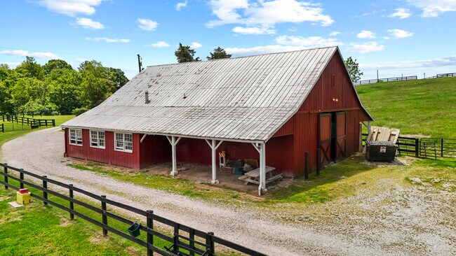 Building Photo - 8039 Old Richmond Rd