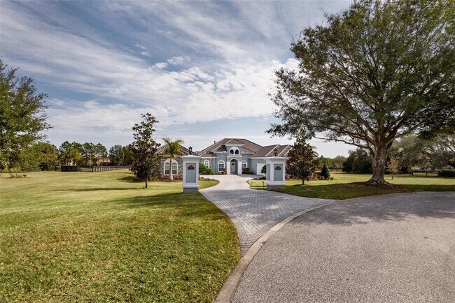 Building Photo - 10605 Midview Terrace