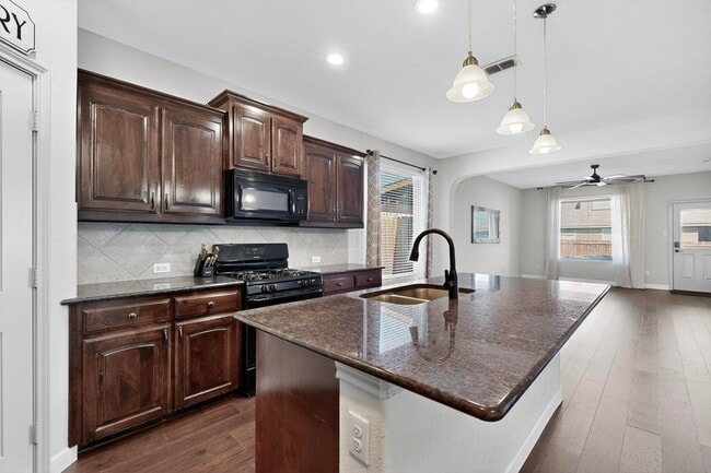 Building Photo - 1801 Velarde Rd