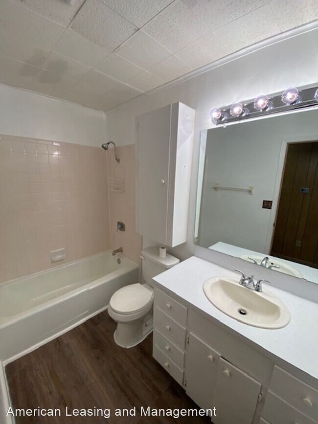 Building Photo - 3 br, 2 bath House - 358 Preston St