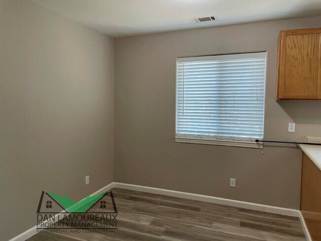 Building Photo - Freeman Street Duplex