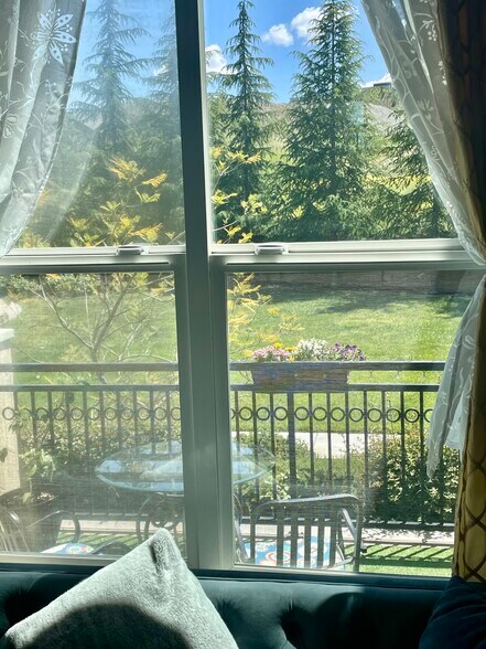 Building Photo - 353 Esfahan Ct