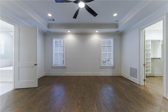 Building Photo - 261 Chastain Park Dr NE