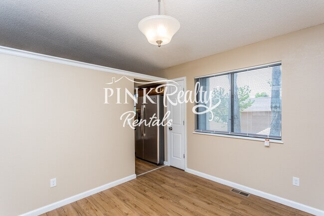 Building Photo - 8274 Caravel Dr