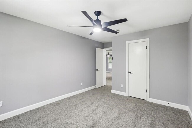 Building Photo - 4031 Rushcroft Dr