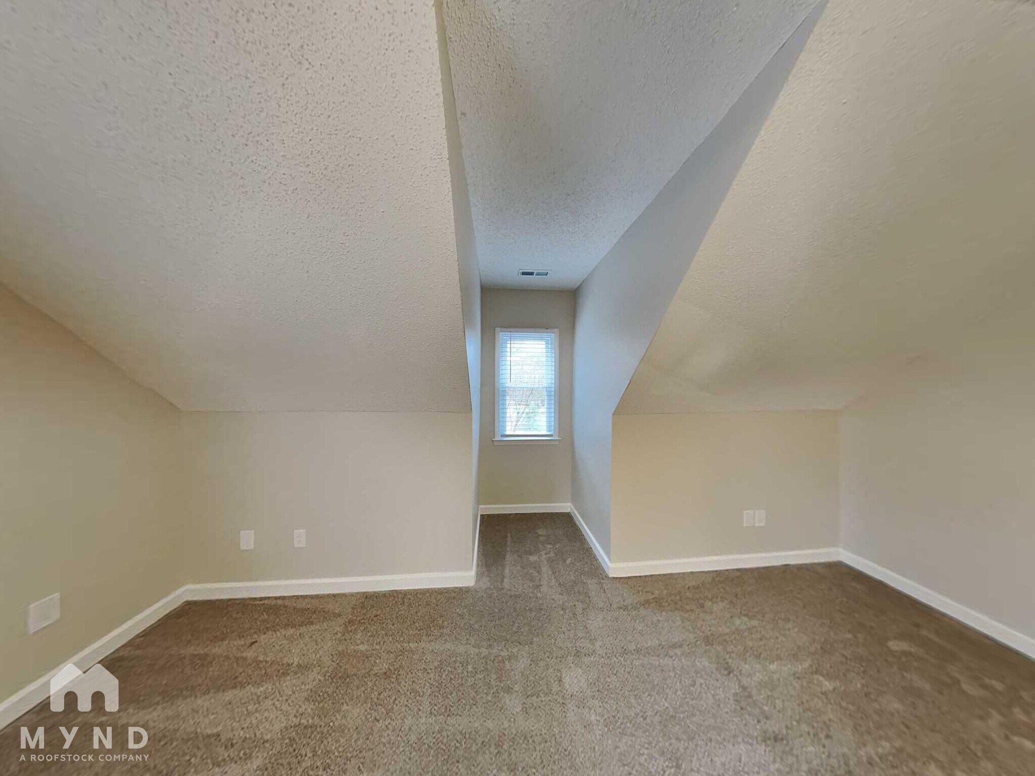 Building Photo - 400 Miller Rd