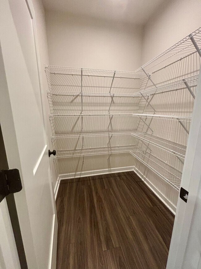 Building Photo - Beautiful, New Construction Townhouse in G...