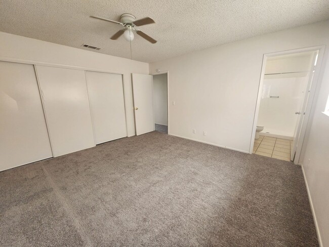 Building Photo - Beautiful Home In Hansen Track Neighborhood