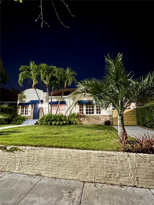Building Photo - 361 SW 20th Rd