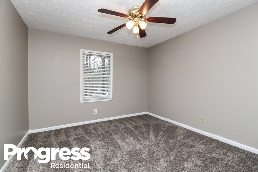 Building Photo - 505 Planceer Pl