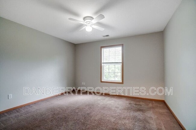 Building Photo - 1123 N Byrne Rd