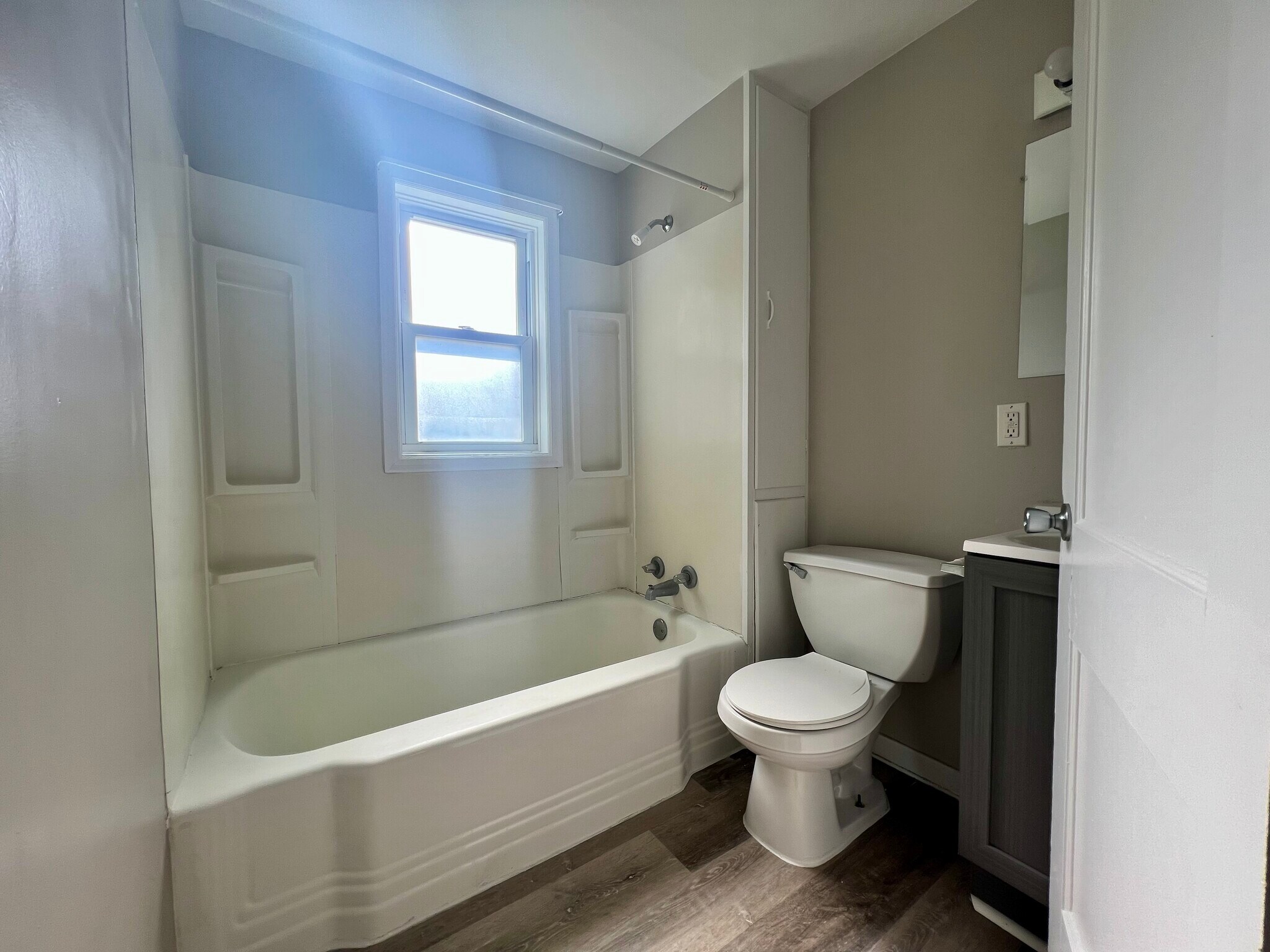 Bathroom - 118 Locust St