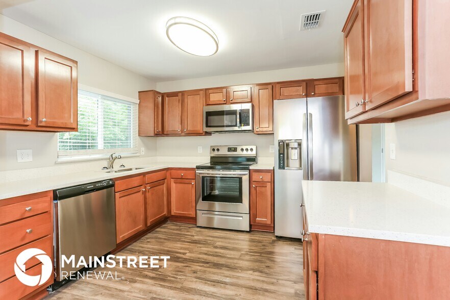 Building Photo - 1148 Palisades Dr