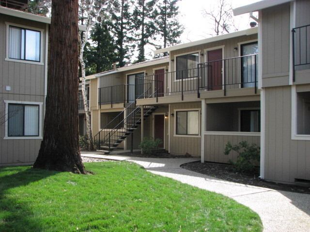 Interior Photo - Stadium Village Apartments