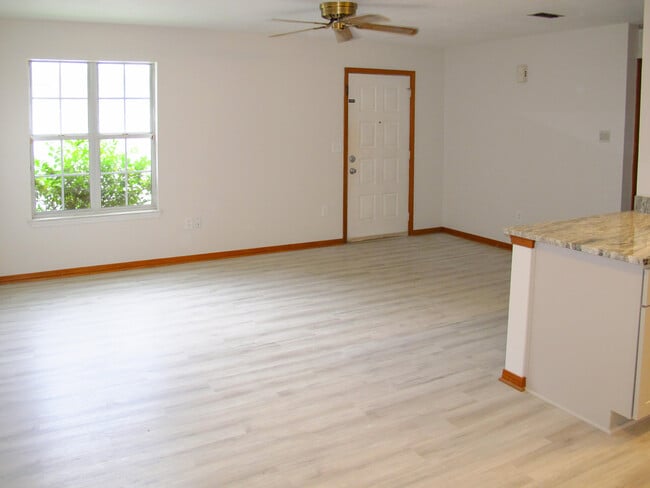 Building Photo - 888 Culp Ave