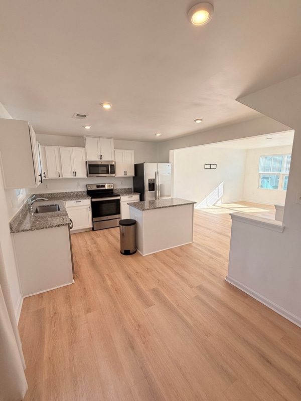 Building Photo - 28 Sebago Pl