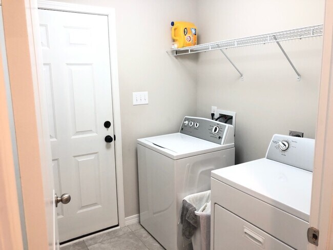 Building Photo - 124 Plantation Cir