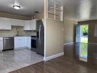 Building Photo - 289 Sawyer Way