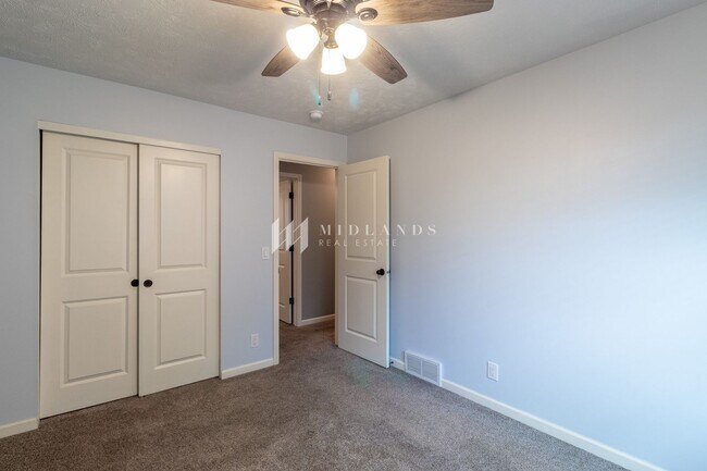 Building Photo - Updated Home in Olde Towne Bellevue