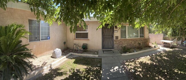 Building Photo - 3 Bedroom / 1 Bathroom Home in San Bernardino